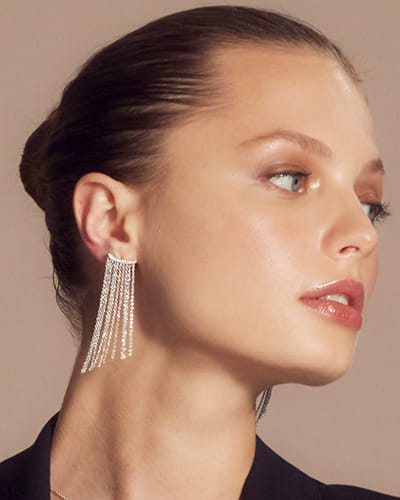 How to Wear Earrings With Different Hairstyles